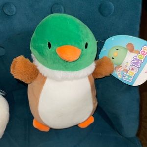 BNWT avery the hugme duck squishmallow 10”